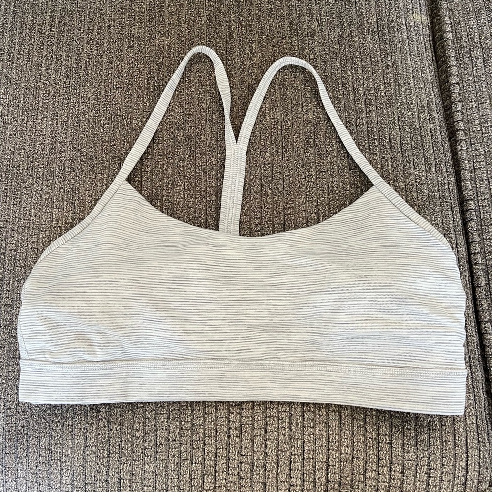 Lululemon Flo Y Nulu sports bra